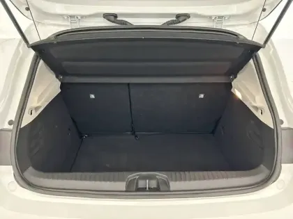 Photo 48 Renault Clio Gén. V (BJA) Ph1 Business 5