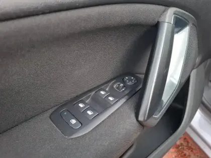 Photo 14 Peugeot 308  1.6 BlueHDi 100ch S&S BVM5