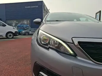 Photo 15 Peugeot 308  1.6 BlueHDi 100ch S&S BVM5