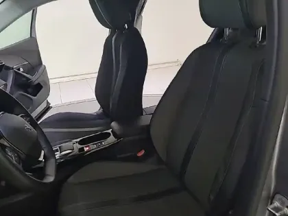 Photo 30 Peugeot 2008 Gén. II Ph1 NG Allure 5