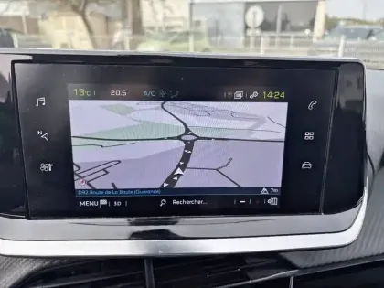 Photo 17 Peugeot 2008  Electrique 136 ch