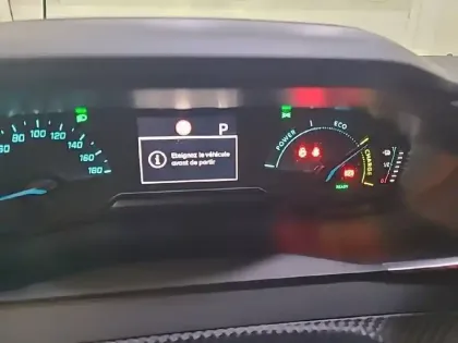 Photo 29 Peugeot 2008 Gén. II Ph1 NG Allure 5