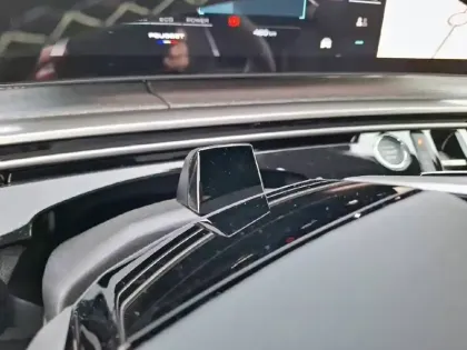 Photo 52 Peugeot 3008  Electrique 210 ch 73 kWh