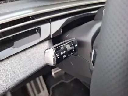 Photo 18 Peugeot 3008  Electrique 210 ch 73 kWh