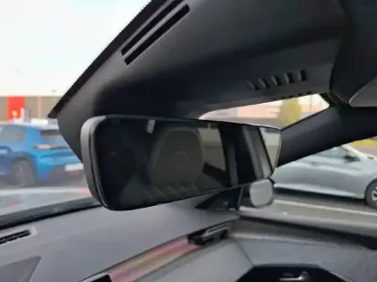 Photo 19 Peugeot 3008  Electrique 210 ch 73 kWh