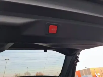 Photo 58 Peugeot 3008  Electrique 210 ch 73 kWh