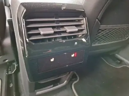 Photo 26 Peugeot 3008  Electrique 210 ch 73 kWh