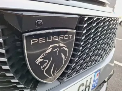 Photo 60 Peugeot 3008  Electrique 210 ch 73 kWh