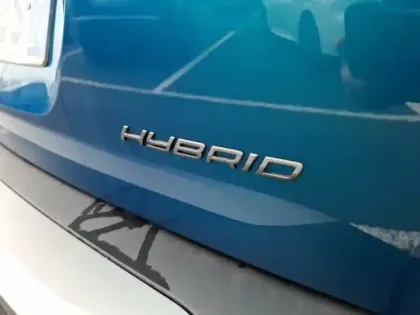 Photo 44 Peugeot 2008  Hybrid 110 e-DCS6