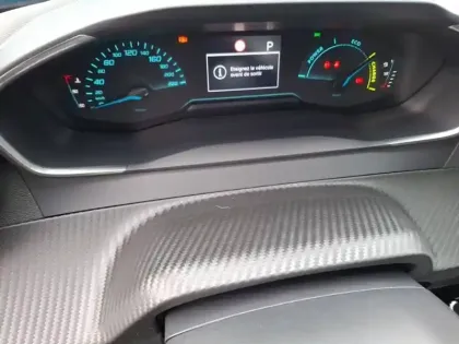 Photo 9 Peugeot 2008  Hybrid 110 e-DCS6
