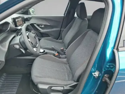 Photo 33 Peugeot 2008  Hybrid 110 e-DCS6