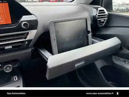 Photo 27 Citroën C4  PureTech 130 S&S EAT8