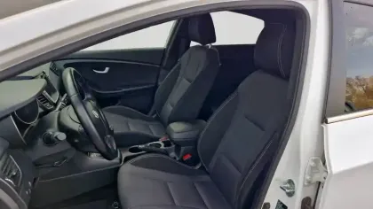 Photo 12 Hyundai I30  1.6 GDi 135