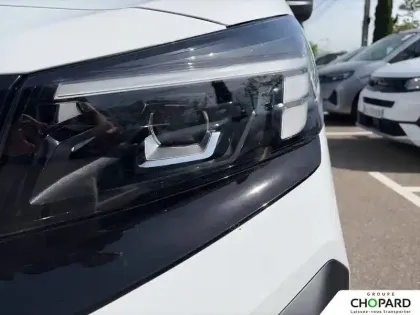 Photo 22 Opel Vivaro  FGN SPORTIVE DIESEL 180 CH M AUTOMATIQUE