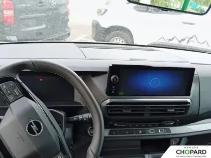 Photo 35 Opel Vivaro  FGN SPORTIVE DIESEL 180 CH M AUTOMATIQUE