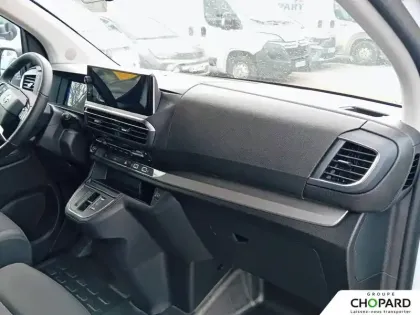 Photo 36 Opel Vivaro  FGN SPORTIVE DIESEL 180 CH M AUTOMATIQUE