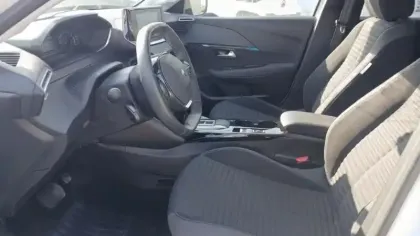 Photo 9 Peugeot 208  Electrique 50 kWh 136ch