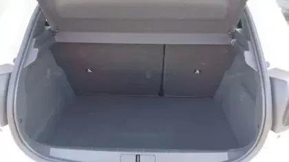 Photo 8 Peugeot 208  Electrique 50 kWh 136ch