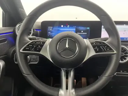 Photo 90 Mercedes Classe A  180 d 8G-DCT