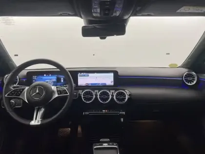 Photo 64 Mercedes Classe A  180 d 8G-DCT