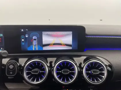 Photo 60 Mercedes Classe A  180 d 8G-DCT