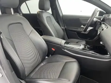 Photo 96 Mercedes Classe A  180 d 8G-DCT