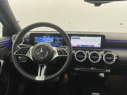 Photo 89 Mercedes Classe A  180 d 8G-DCT