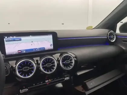 Photo 93 Mercedes Classe A  180 d 8G-DCT