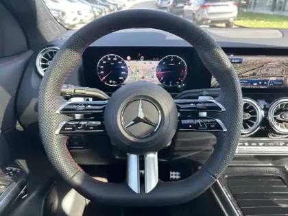 Photo 45 Mercedes GLA  200 d 8G-DCT