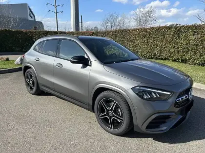 Photo 40 Mercedes GLA  200 d 8G-DCT