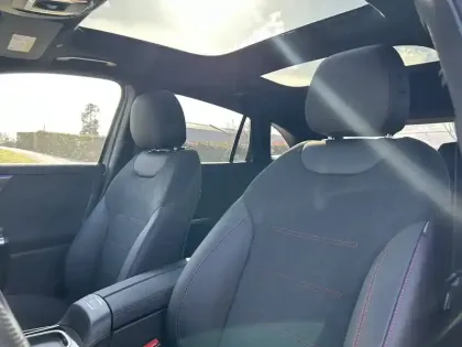 Photo 33 Mercedes GLA  200 d 8G-DCT