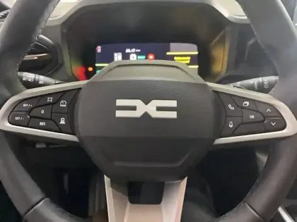 Photo 40 Dacia Bigster  Hybrid-G 150 4x4