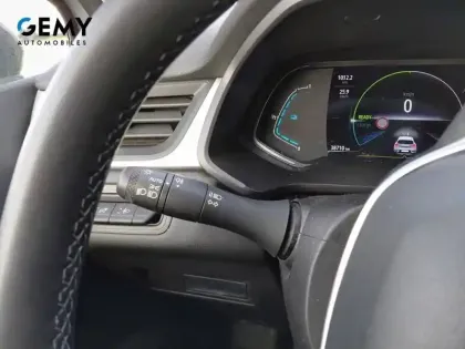 Photo 19 Renault Captur  E-Tech full hybrid 145