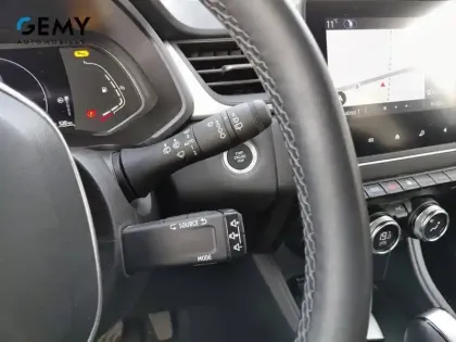 Photo 20 Renault Captur  E-Tech full hybrid 145