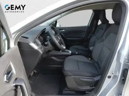 Photo 8 Renault Captur  E-Tech full hybrid 145