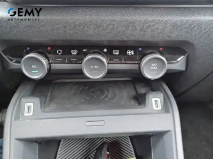 Photo 18 Citroën C4  PureTech 130 EAT8