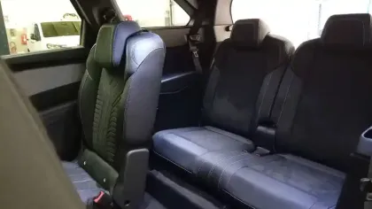 Photo 34 Peugeot 5008  Hybrid 145 ch e-DCS6