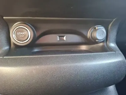 Photo 33 Citroën C4  Cactus PureTech 110 S&S BVM