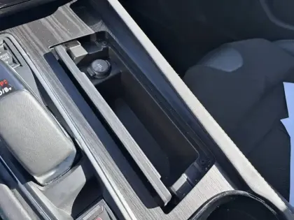 Photo 98 Peugeot 508  SW Hybrid4 360 e-EAT8 Peugeot Sport Engineered