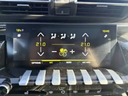 Photo 27 Peugeot 508  SW Hybrid4 360 e-EAT8 Peugeot Sport Engineered