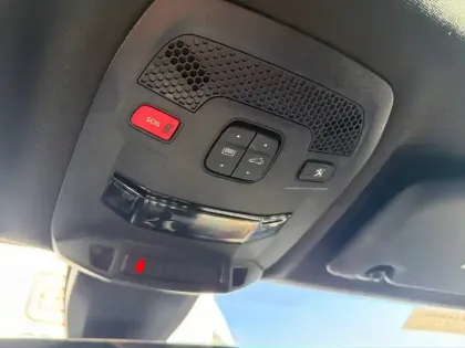 Photo 70 Peugeot 508  SW Hybrid4 360 e-EAT8 Peugeot Sport Engineered