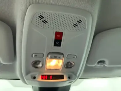Photo 23 Peugeot 208  Hybrid 110 ch e-DCS6