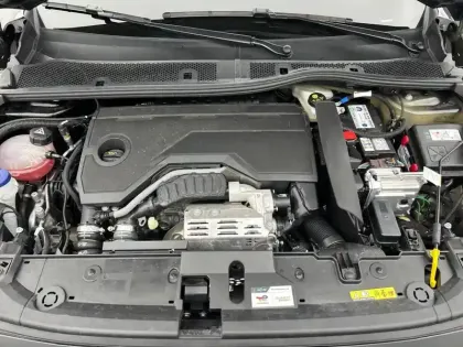 Photo 14 Peugeot 208  Hybrid 110 ch e-DCS6