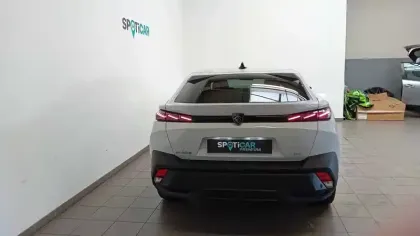 Photo 27 Peugeot 408  Electrique 58 kWh 210 ch