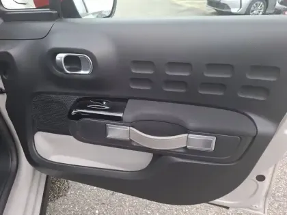 Photo 24 Citroën C3  PureTech 110 S&S BVM6