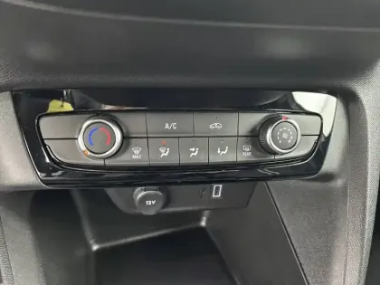 Photo 21 Opel Corsa  1.2 Turbo 100 ch BVM6