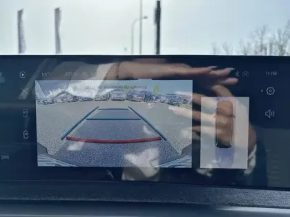 Photo 69 Peugeot 5008  Hybrid 145 ch e-DCS6