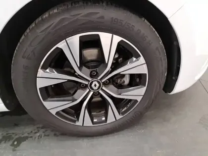 Photo 14 Renault Clio  Blue dCi 100