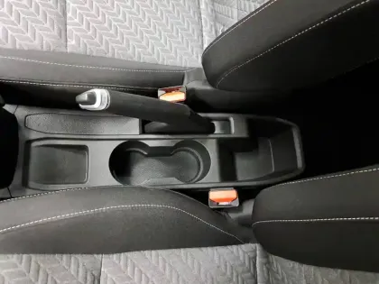 Photo 32 Renault Clio  Blue dCi 100