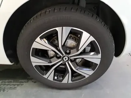 Photo 16 Renault Clio  Blue dCi 100